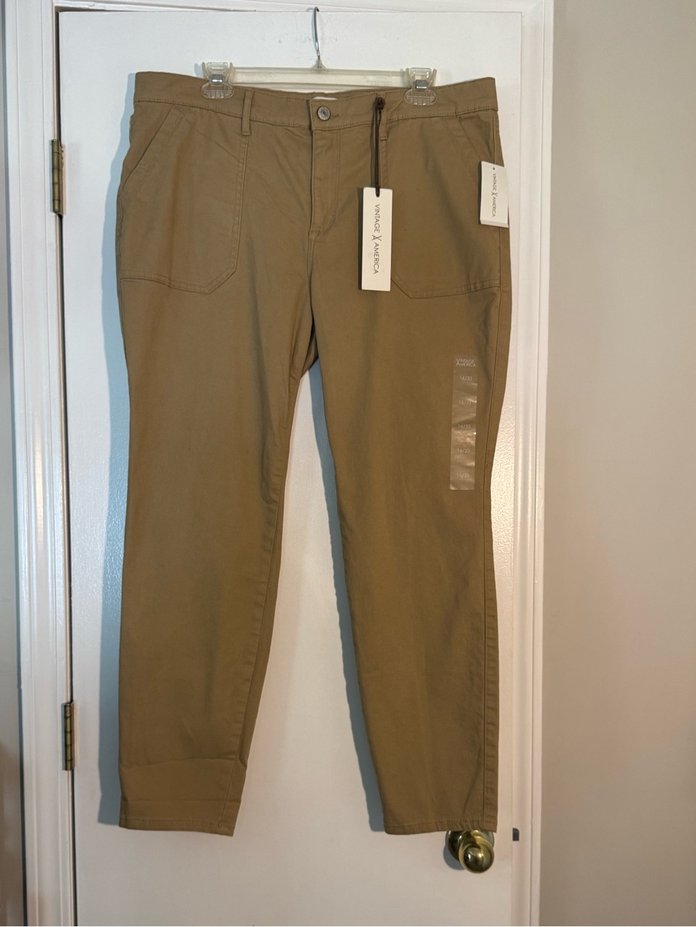 American Vintage Straight Leg Pants in Khaki